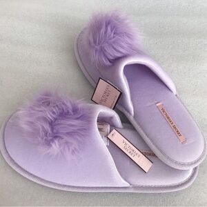 Victoria's Secret Lavender Fluffy‎ Slippers - 3310